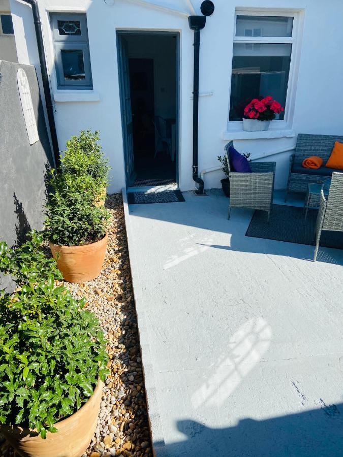 Funky Cozy Cottage With Outside Space Eastbourne Exterior foto